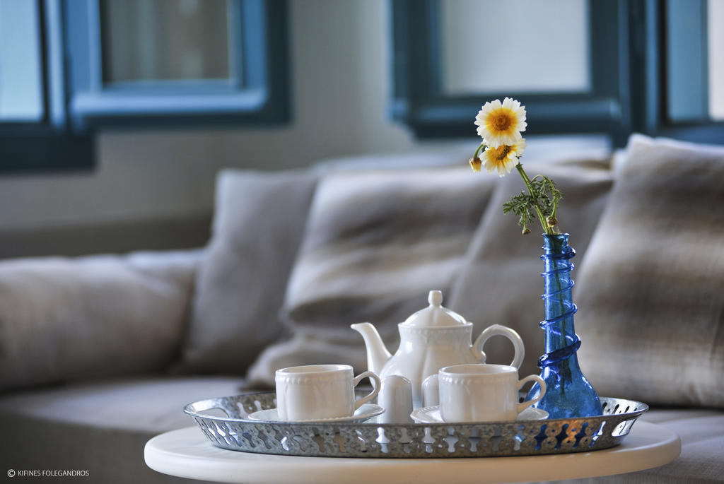 Kifines Suites Folegandros Town Quarto foto